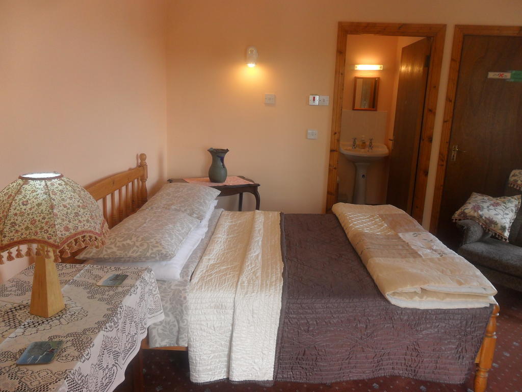 Glen House Room Only Accommodation ยอล ภายนอก รูปภาพ